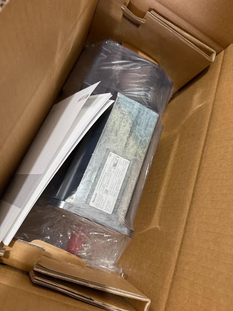 Rexroth Servo Motor MKD071B-035-KG1-KN - Image 2