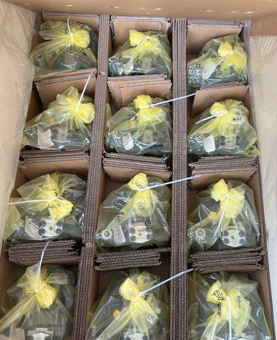 Rexroth R902520810 A A10VSO71DRS/32R-VPB22U00E-S2184 Axial Piston Pump High-Performance Hydraulic Pump - Image 2