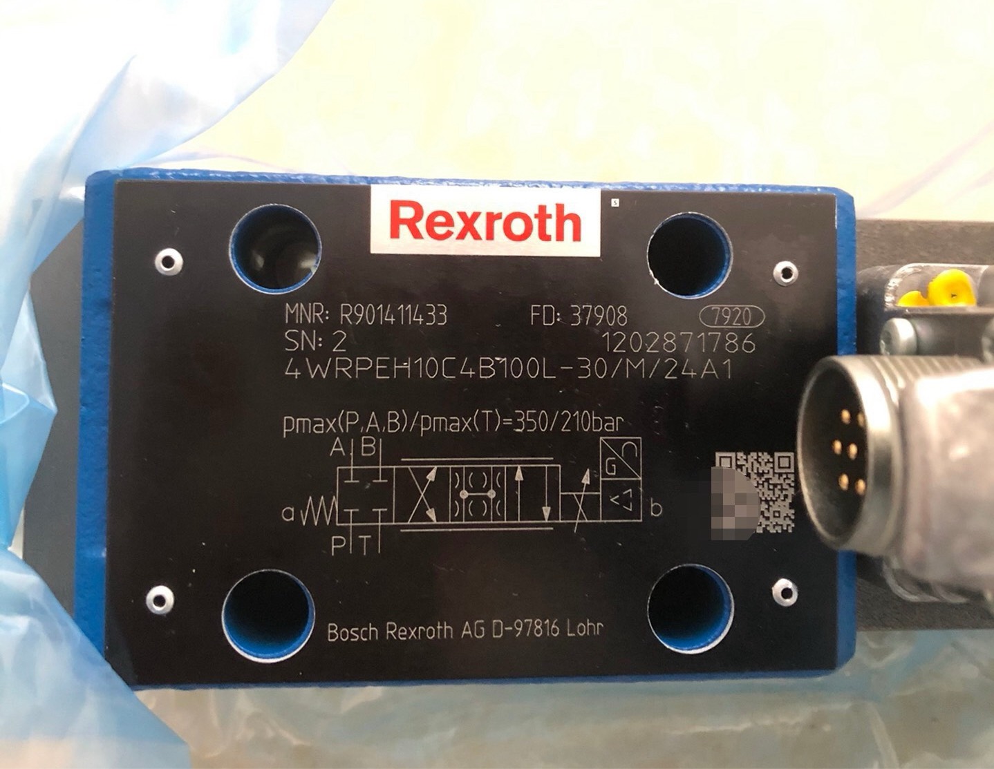 R901411433 4WRPEH10C4B100L-30/M24A1