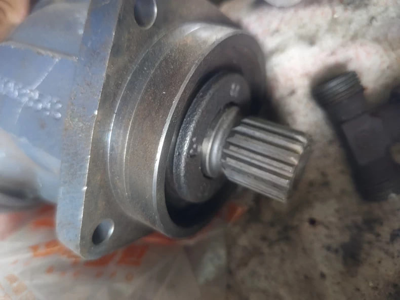 Rexroth Axial Piston Pump TYP:A2FM16/61W-VABO40 - Image 5