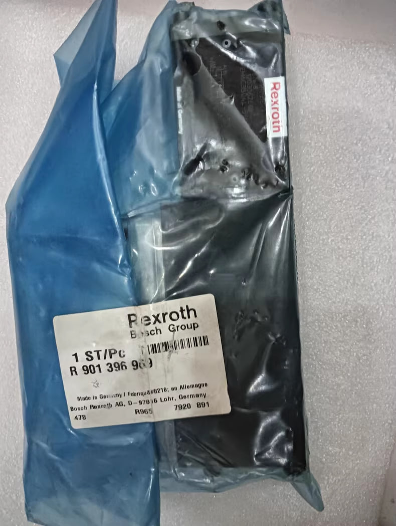 Rexroth Proportional Valve R901396969 4WRPEH6C3B04L-31/M/24F1-855 - Image 4